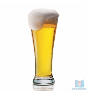 Copo com Cerveja Lager - American Light Lager