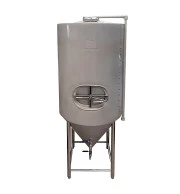 Fermentador PRO Cônico Isolado 600 Litros com Porta